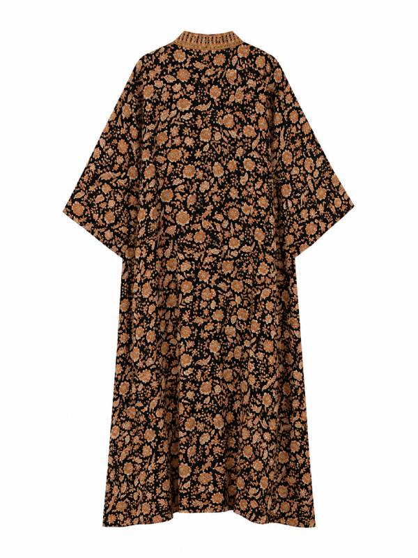 Kelly Reilly Dutton Ranch Beth Dutton Floral Robe